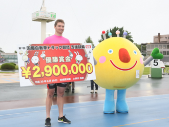 第7回国際自転車トラック競技支援競輪(GIII)ブフリが優勝。ガールズケイリン2018インターナショナルはデグレンデルが優勝。