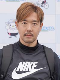 小川　勇介